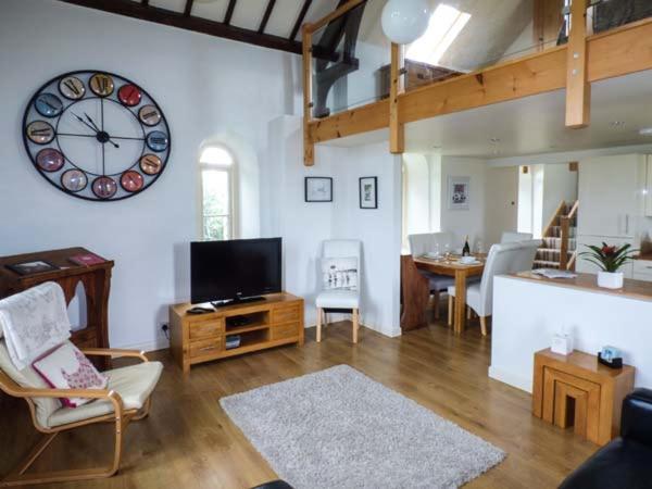 Eglwys St Cynfil Villa Пълхели Екстериор снимка